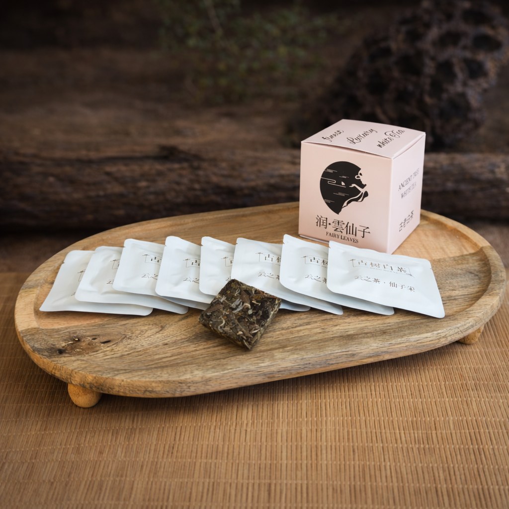 Ancient Tree White Tea · 8 × 8 g · Gift Box